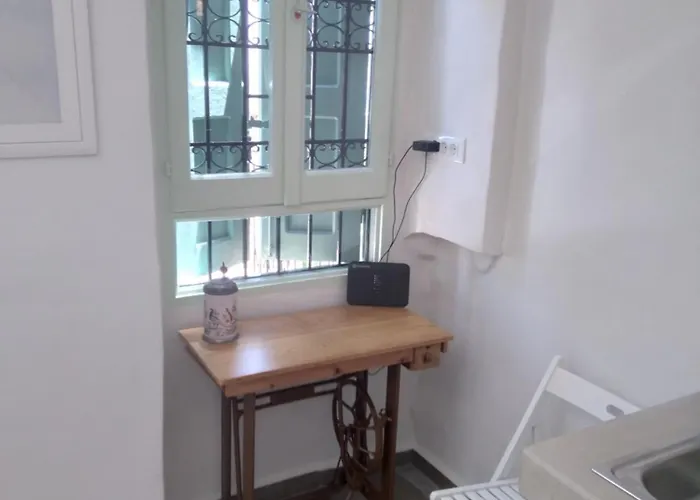 Aleminas House