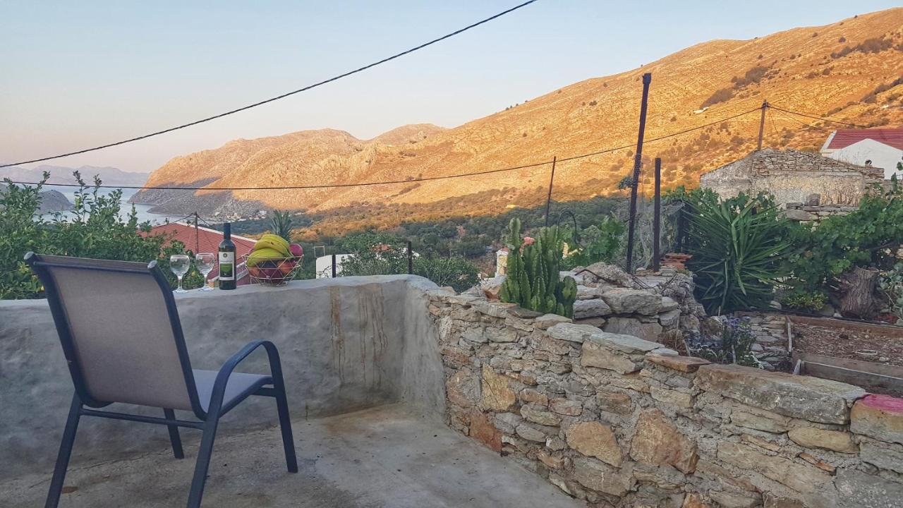 Aleminas House Apartment Symi